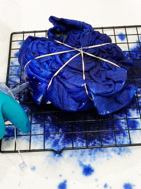 tie dye with one color