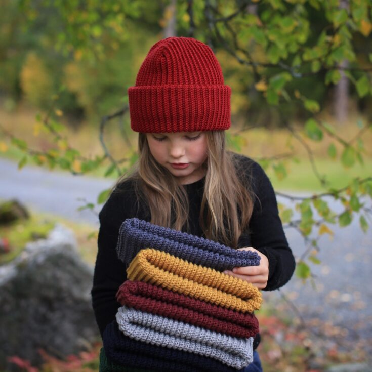 Image for The Common People hat  FREE PATTERN inside