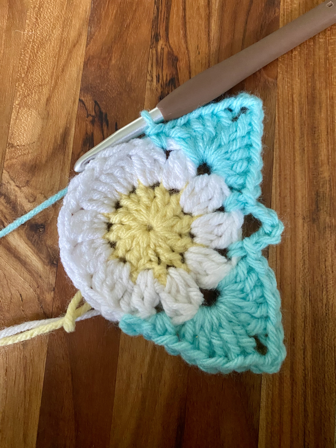 crochet flower square pattern step 7