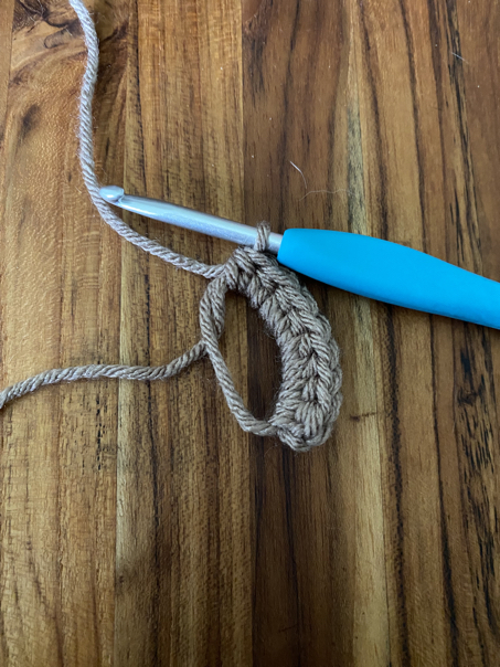 crochet sunflower garland step 2