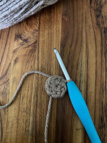 crochet sunflower garland step 3