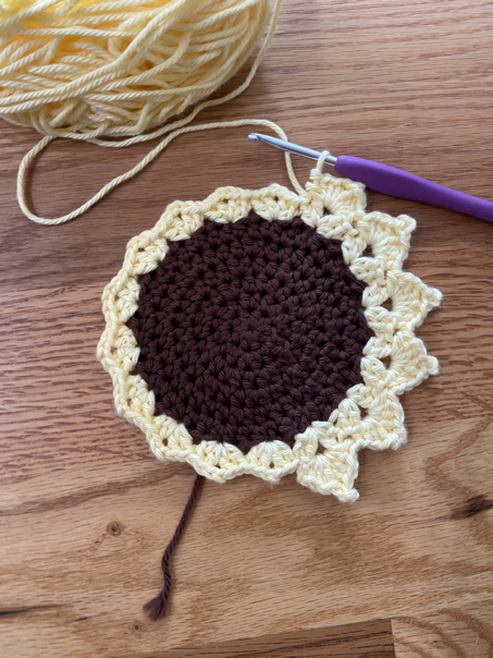  sunflower coaster step 13