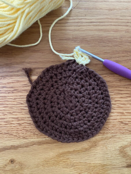sunflower coaster step 9