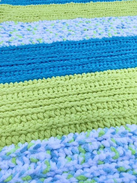 crochet chunky yarn blanket