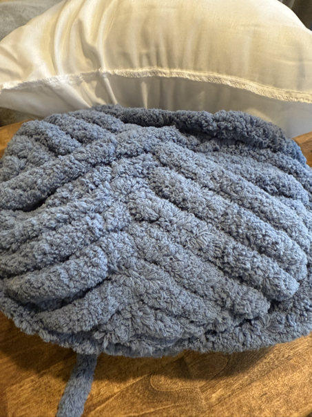 chunkey knit pillow diy