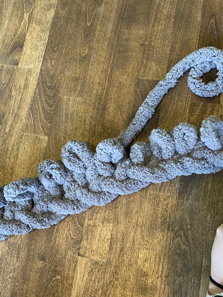 how to finger knit a blanket step 5