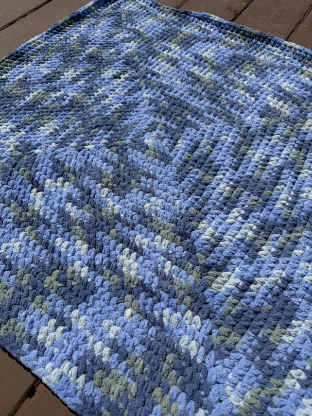 chunky yarn crochet square blanket