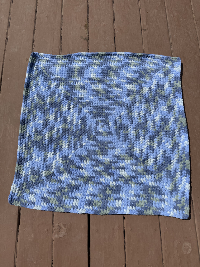 continuous round crochet square blanket