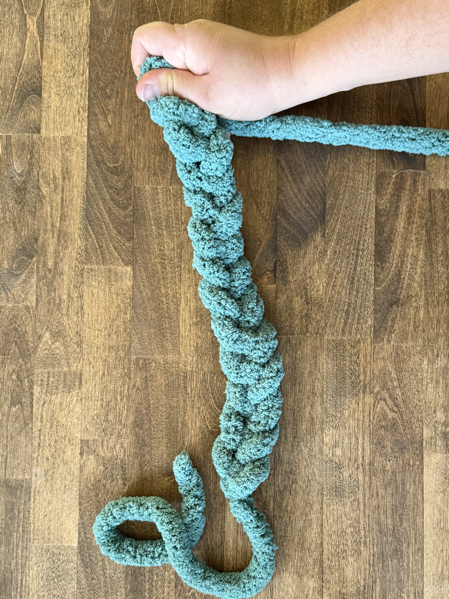 hand knit throw pillow step 2