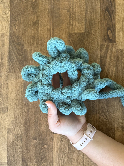 hand knit throw pillow step 3