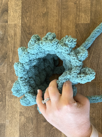 hand knit throw pillow step 5