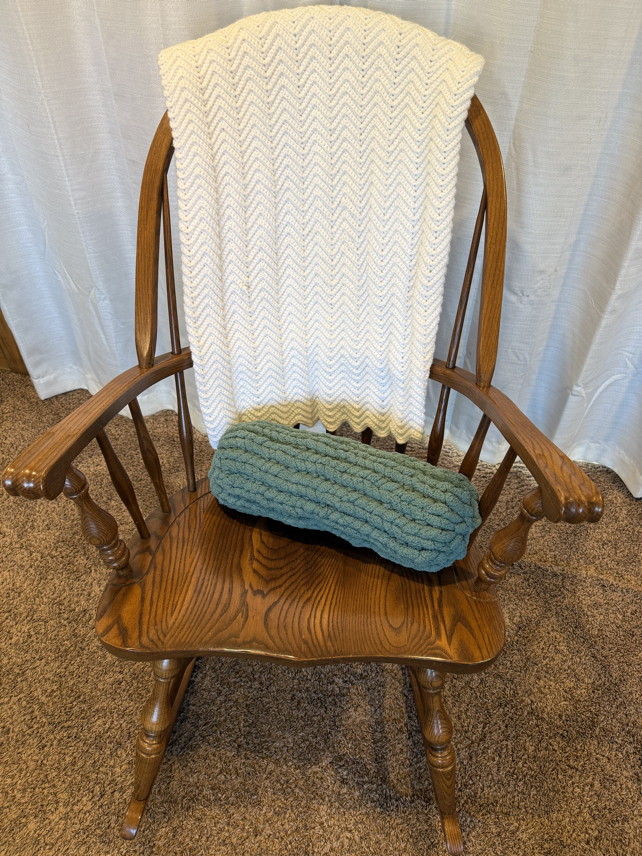 long hand knit pillow pattern