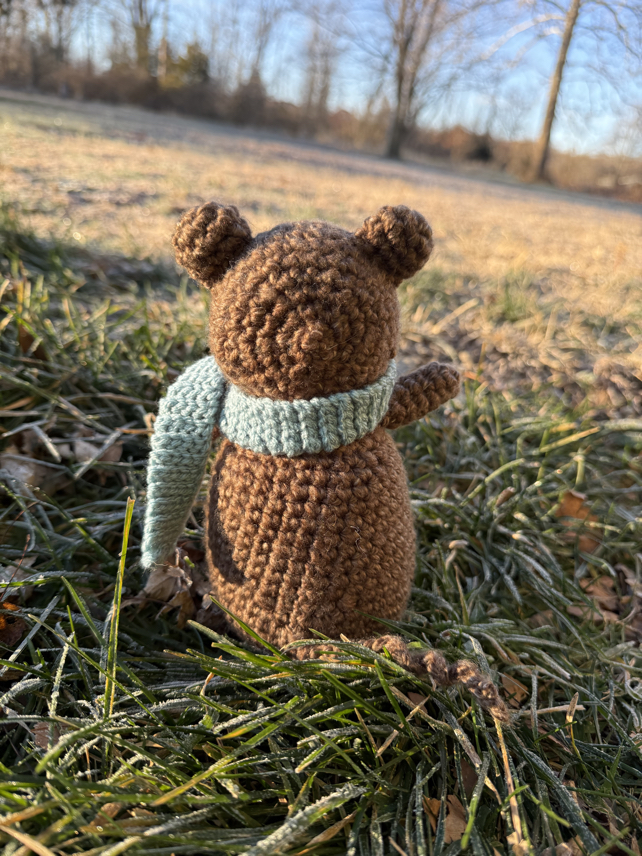 back of the crochet mouse