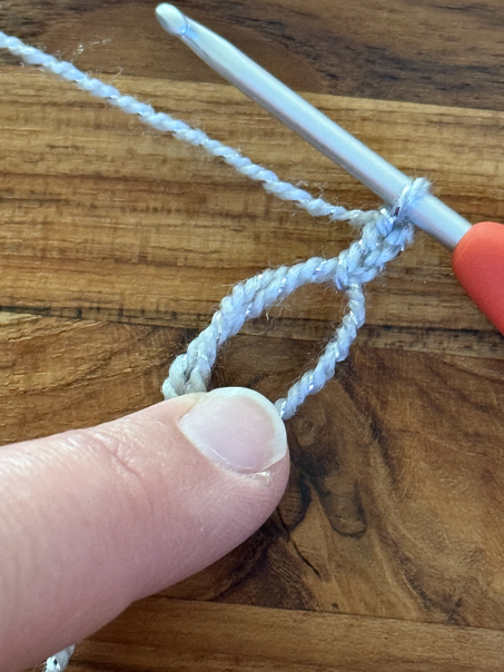 how to crochet a star step 1