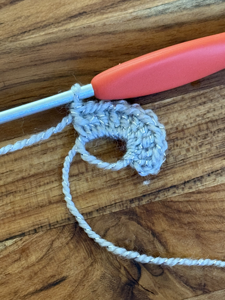 how to crochet a star step 2