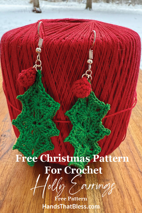 free christmas pattern for crochet holly earrings