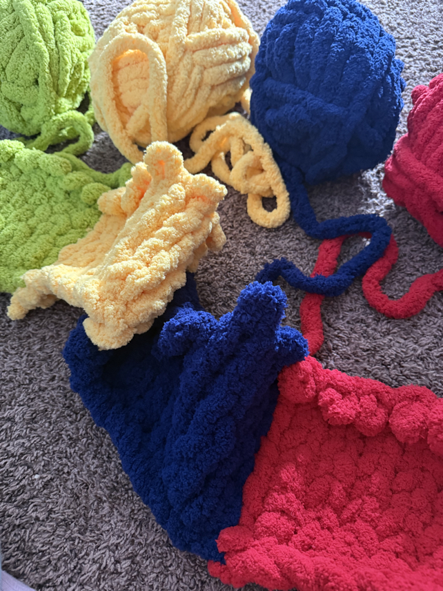 chunky finger knit blanket on the diagonal step 10