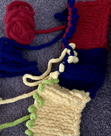 chunky finger knit blanket on the diagonal step 11
