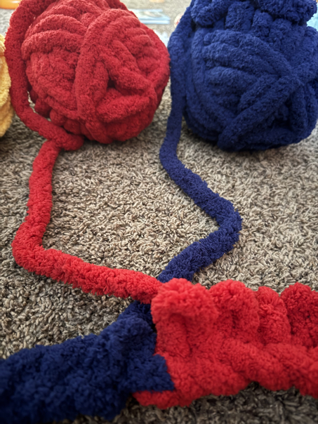 chunky finger knit blanket on the diagonal step 7