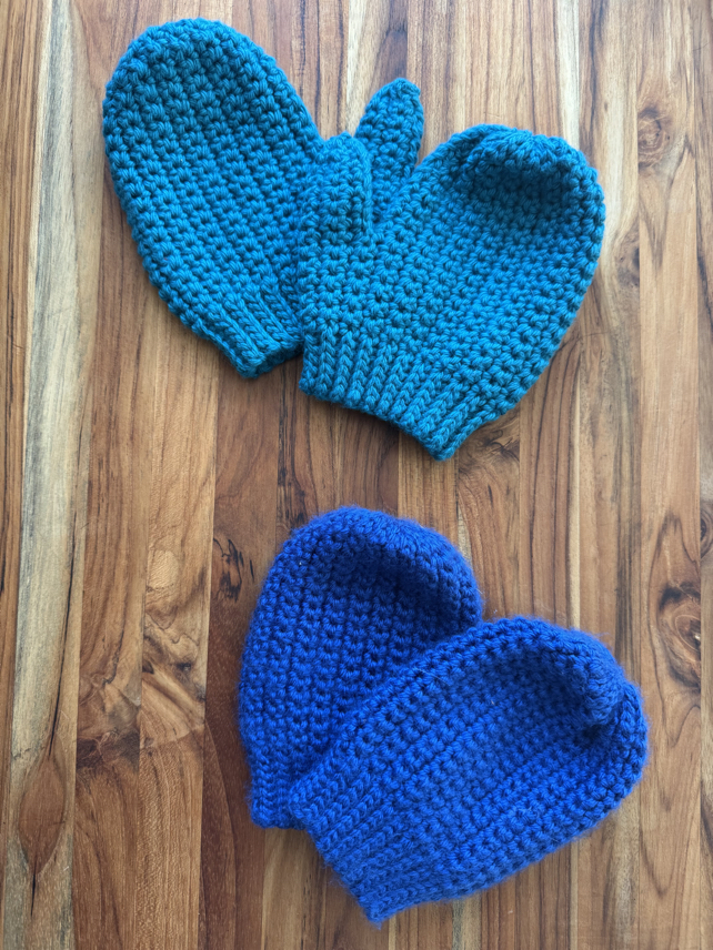 crochet baby mittens with and without thumbs