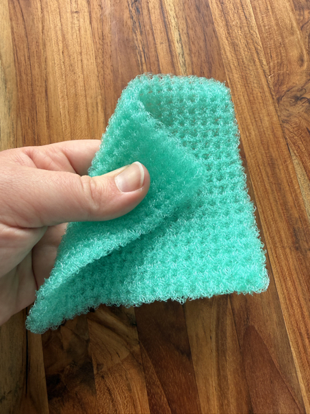 how to make a thick dish scrubby