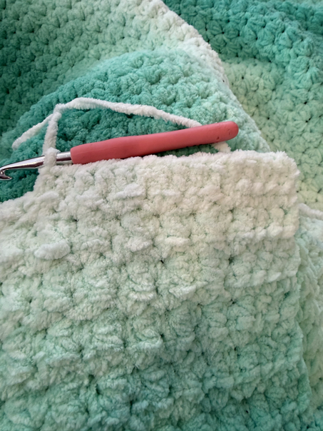 single and half double crochet blanket step 7