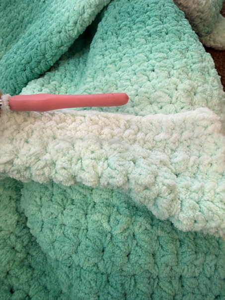single and half double crochet blanket step 8