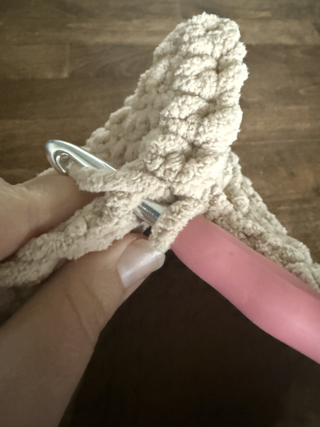 how to crochet a chicken step 6