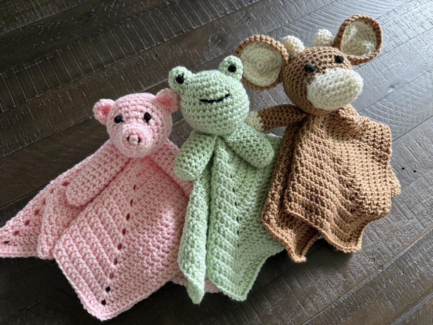 crochet blanket with animal head patterns