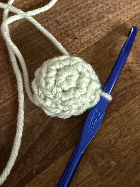 crochet frog arm step 3