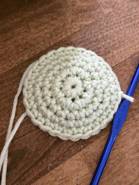 crochet frog head step 2