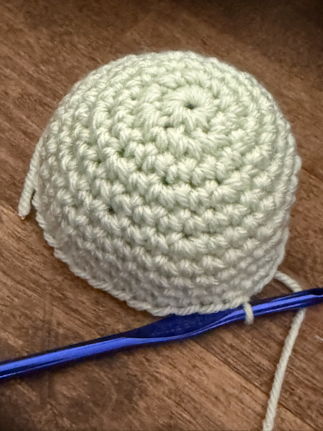 crochet frog head step 4