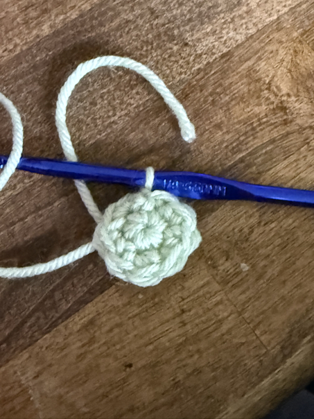 crochet from eye step 1