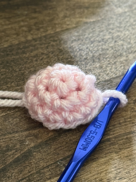 crochet pig arms step 3