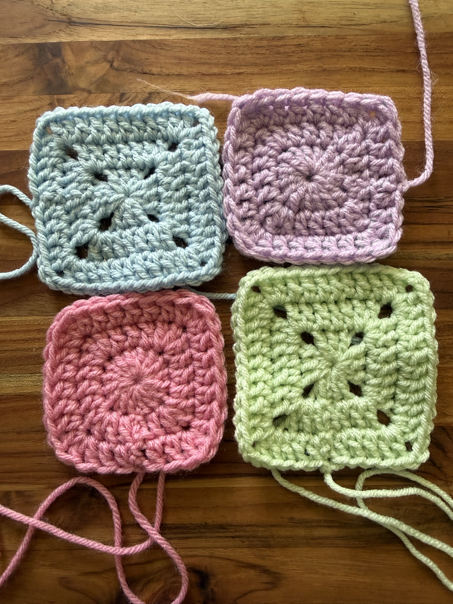 how to crochet solid granny squares