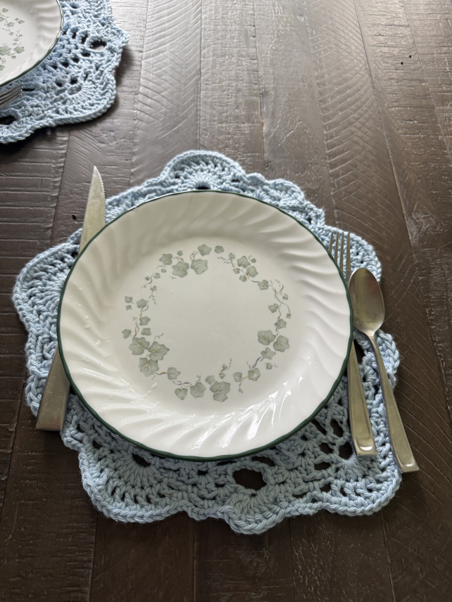 beautiful crochet placemat
