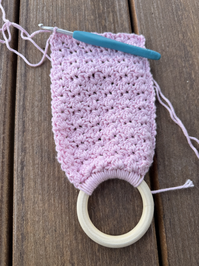 blanket stitch kitchen towel topper step 6