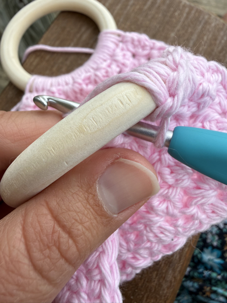blanket stitch kitchen towel topper step 8