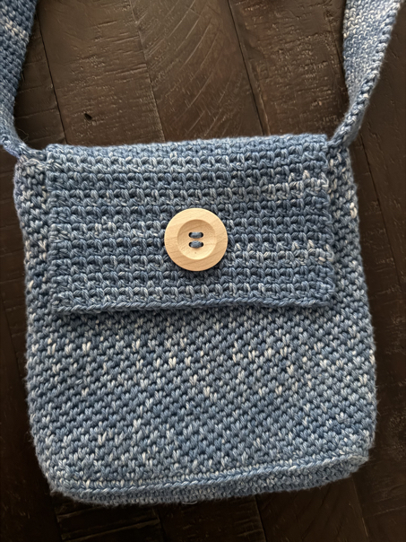 small crochet crossbody bag