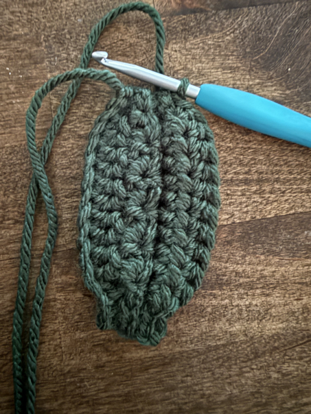 crochet ball christmas ornaments step 11
