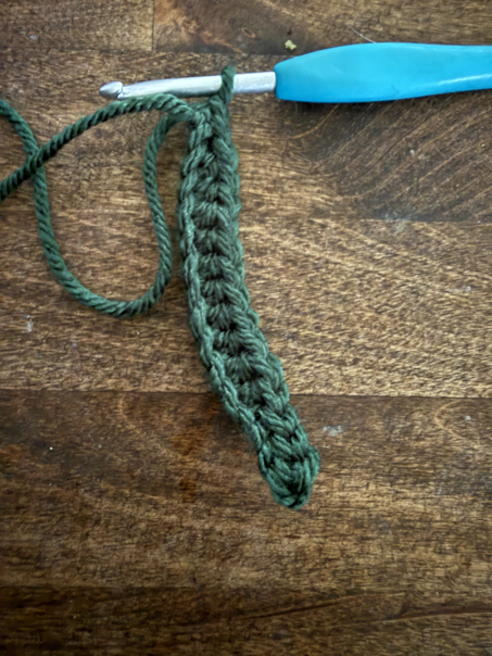 crochet ball christmas ornaments step 2
