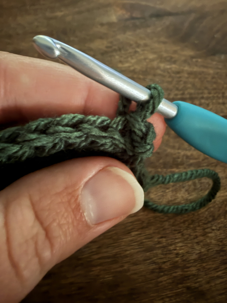 crochet ball christmas ornaments step 3